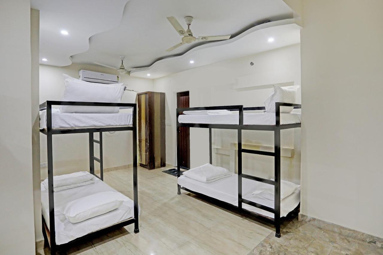 Hotel S B Inn-Near New Delhi Train Station Extérieur photo