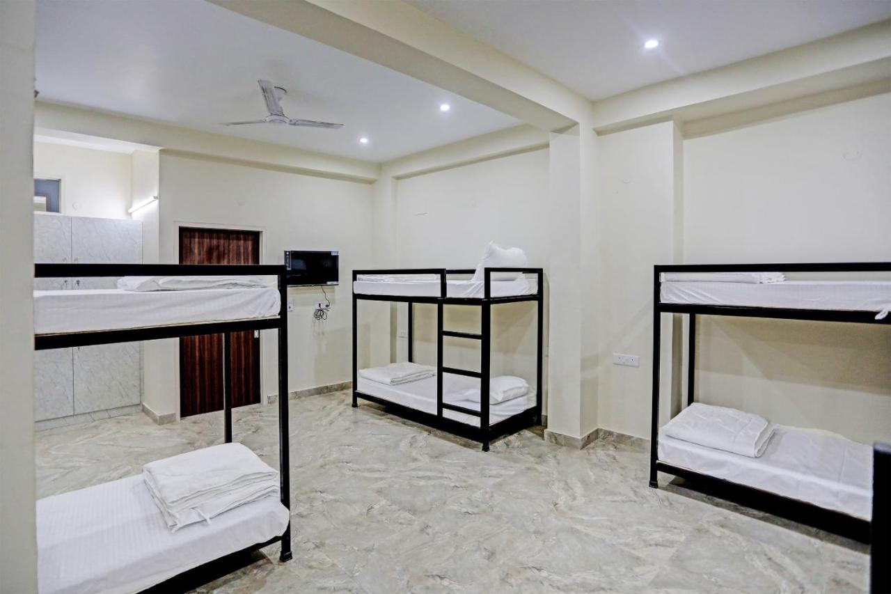 Hotel S B Inn-Near New Delhi Train Station Extérieur photo