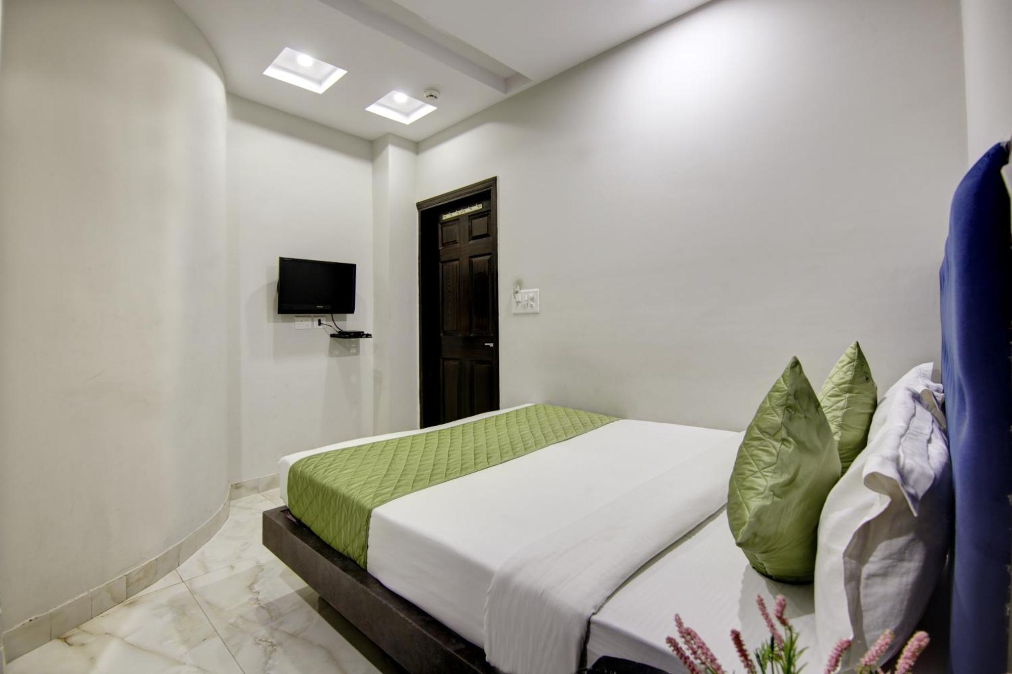 Hotel S B Inn-Near New Delhi Train Station Extérieur photo