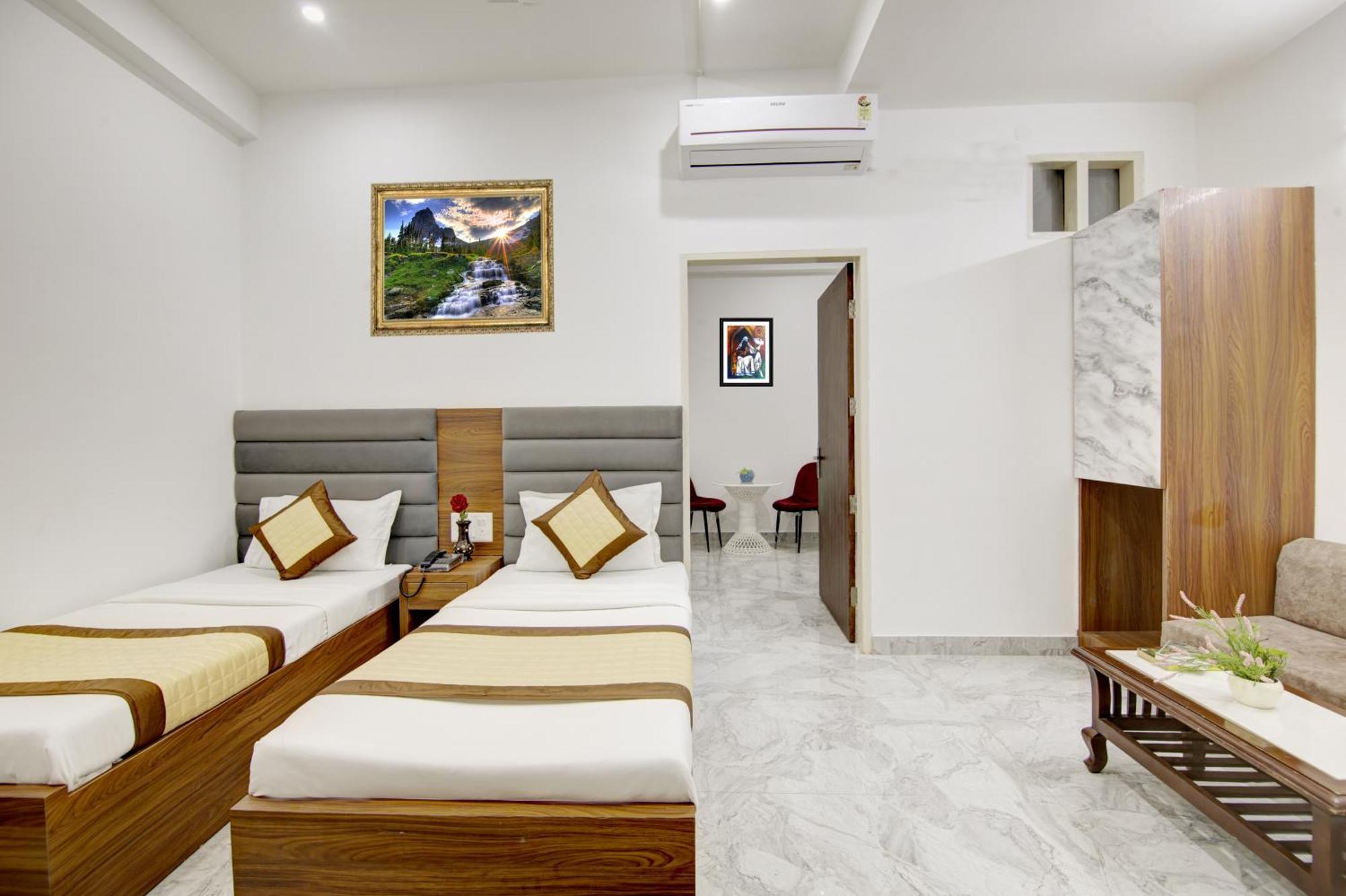 Hotel S B Inn-Near New Delhi Train Station Extérieur photo