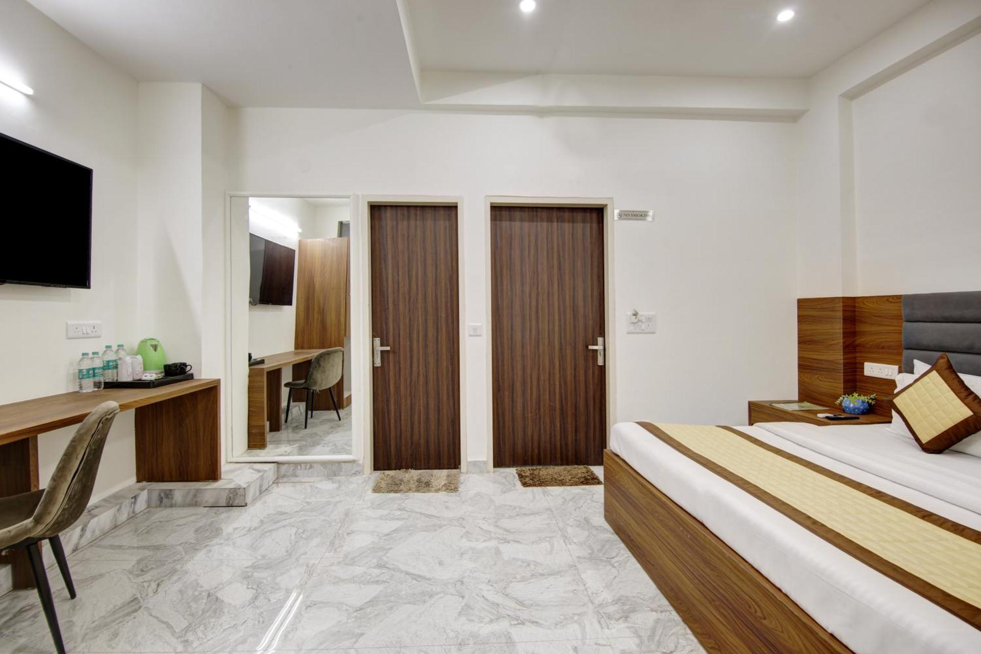 Hotel S B Inn-Near New Delhi Train Station Extérieur photo