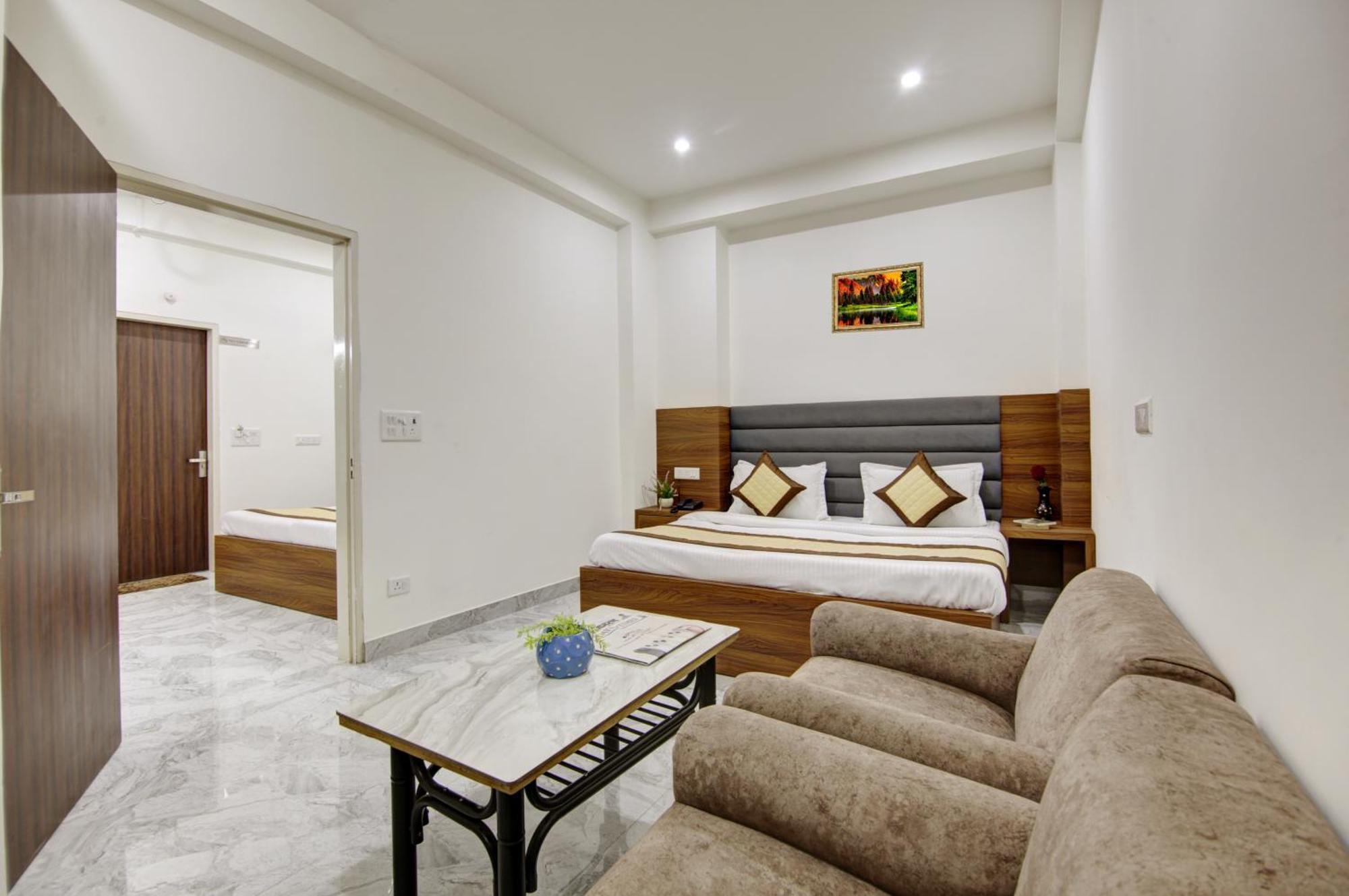 Hotel S B Inn-Near New Delhi Train Station Extérieur photo