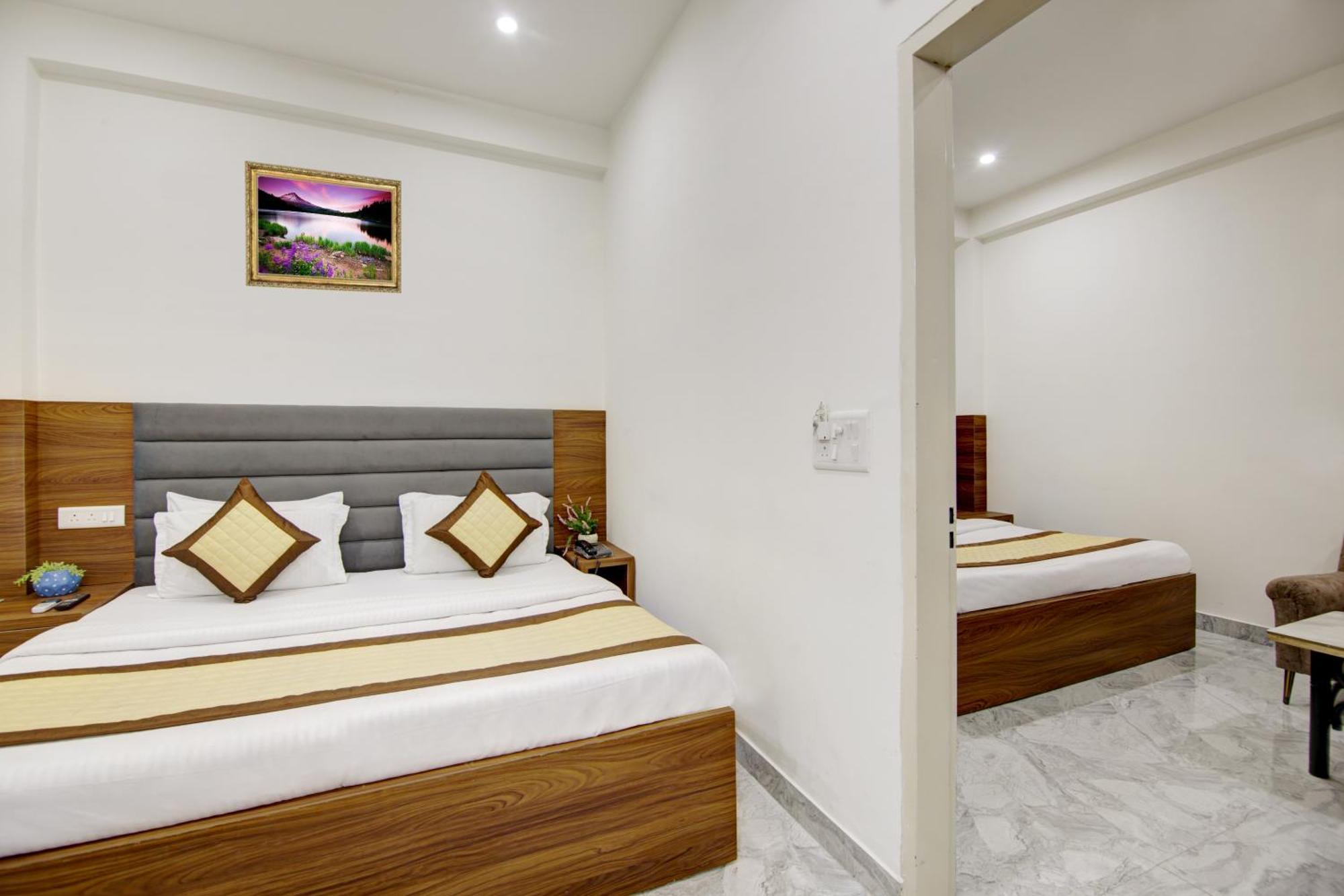 Hotel S B Inn-Near New Delhi Train Station Extérieur photo