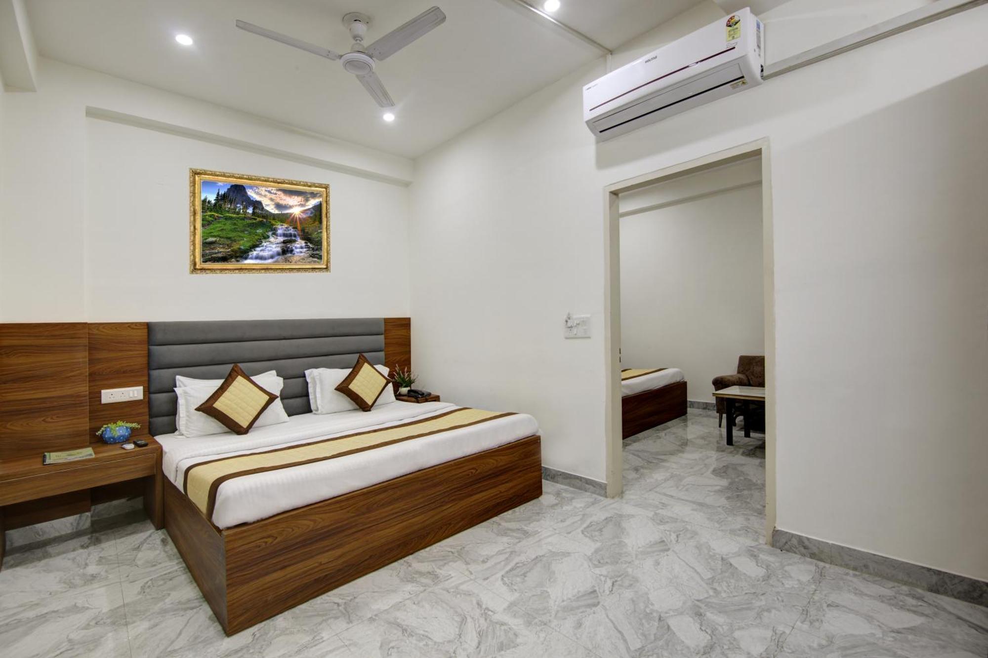 Hotel S B Inn-Near New Delhi Train Station Extérieur photo