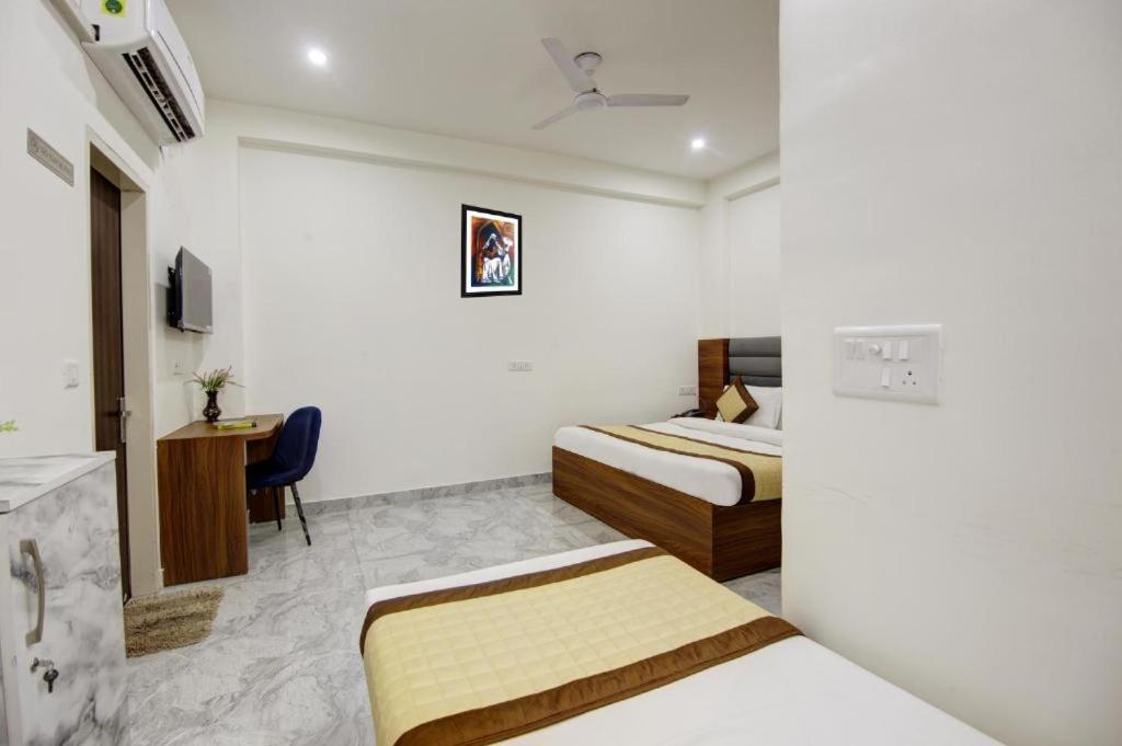 Hotel S B Inn-Near New Delhi Train Station Extérieur photo